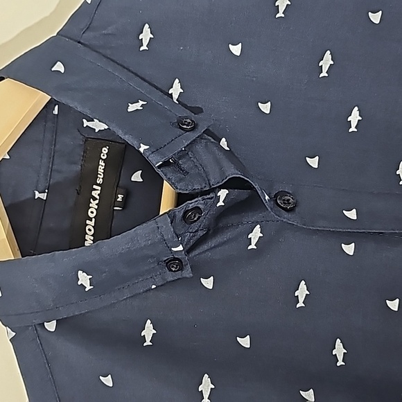Molokai surf Co. Men's medium blue button-down collar shirt with white sharks 🦈 - Picture 2 of 7